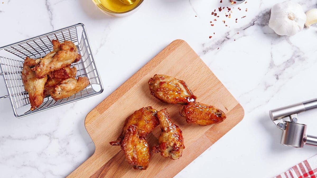 5. Baked  or fried  Wings (20)