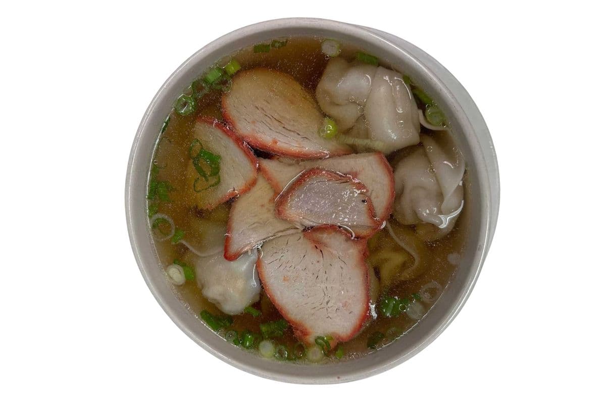Small Wonton Soup with BBQ Pork (6 Pieces) and green onion (16oz)