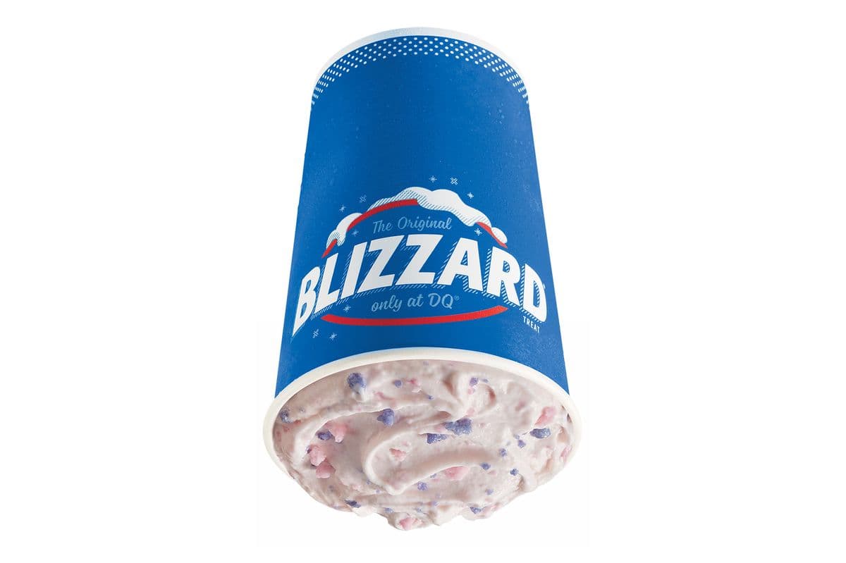 Dessert Blizzard® à la barbe à papa / Cotton Candy Blizzard® Treat