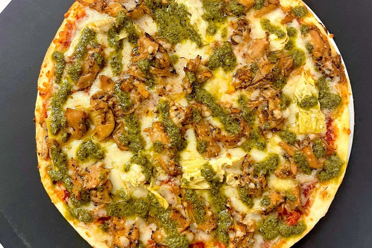 16" X-Large Dijo's Supreme Pesto Pizza