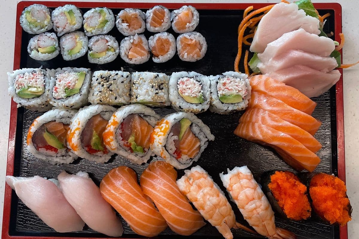 sushi boat