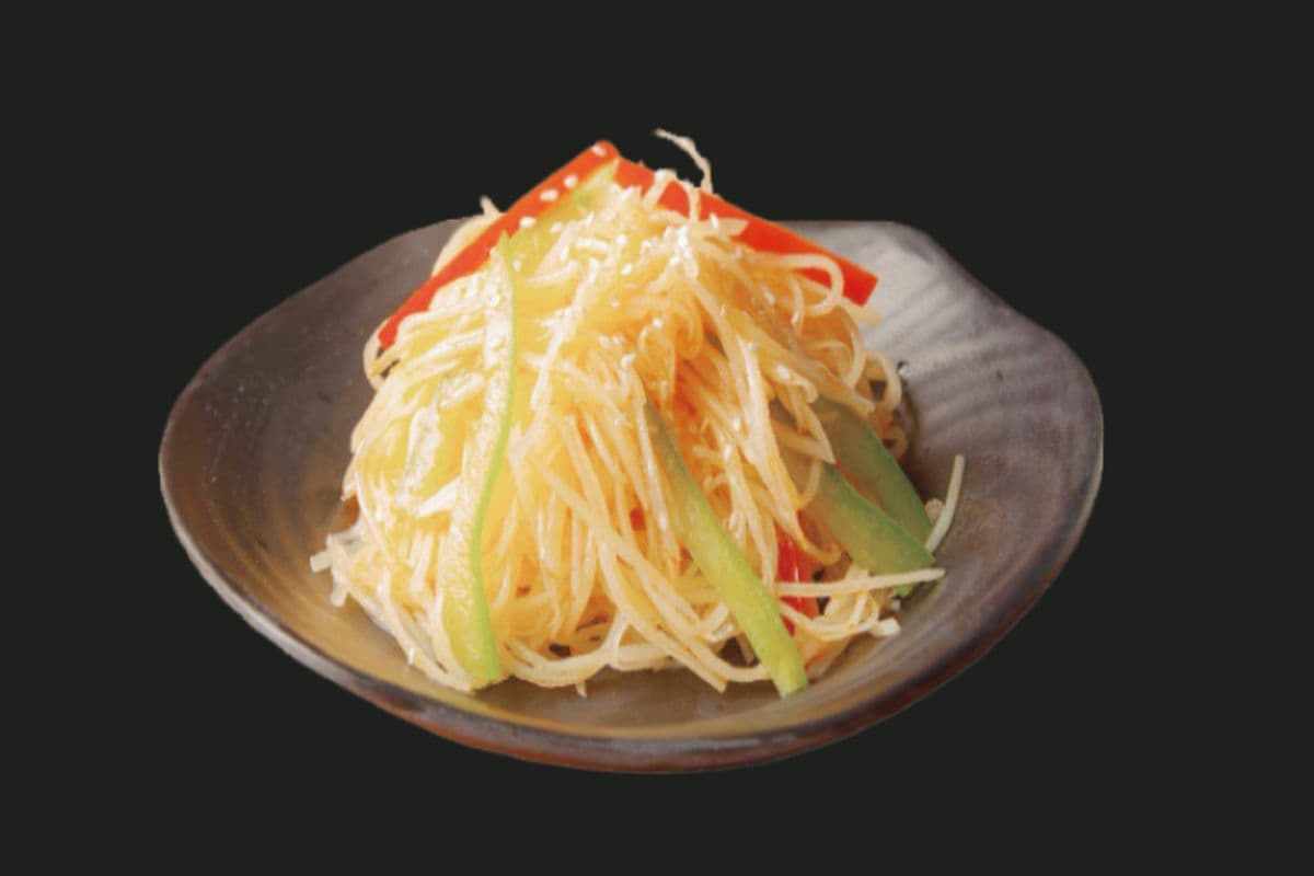 Shredded Potato Salad with Chili and Garlic Sauce