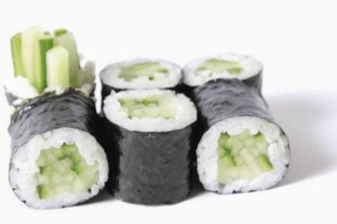 Rouleau de maki au concombre / Cucumber Maki Roll