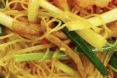 F16. Singapore-Style Fried Vermicelli 星洲炒米