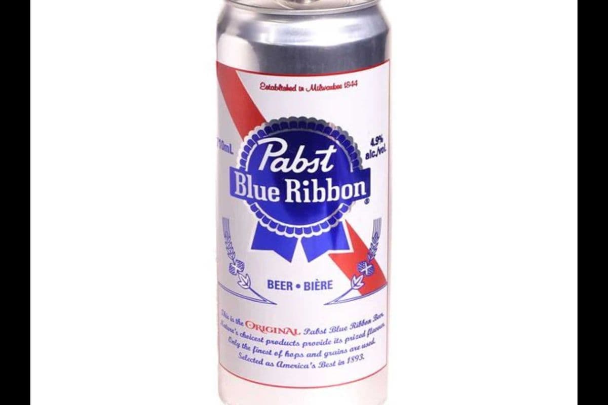 Pabst Blue Ribbon 4.9 (710 ml Can) (1 x 710 ml) (1 x 740 ml )