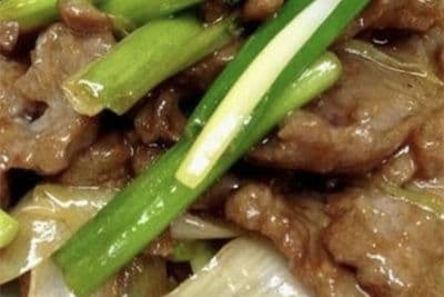 A07. Stir-Fried Beef with Mushroom Ginger and Green Onion 葱爆蘑菇牛肉