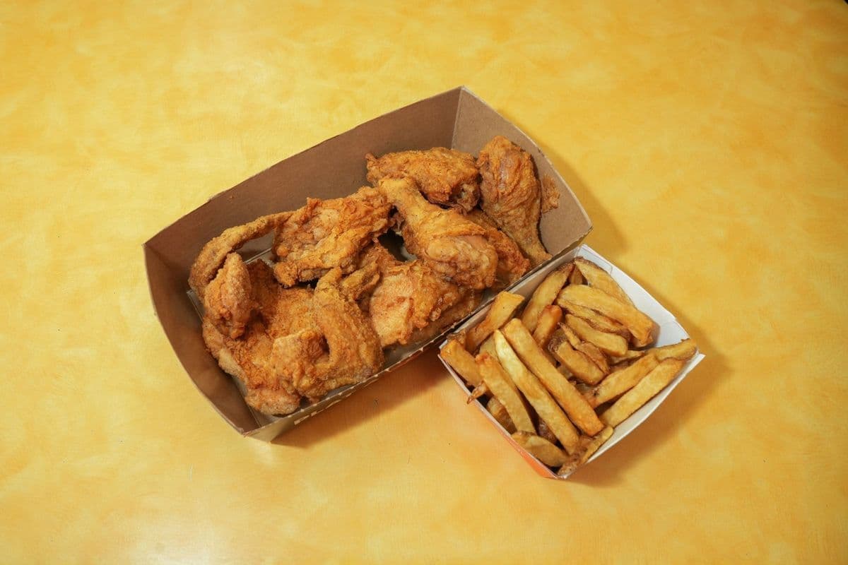 Special Combo - (9 pcs) with Medium Wedges or Fries (Combo)