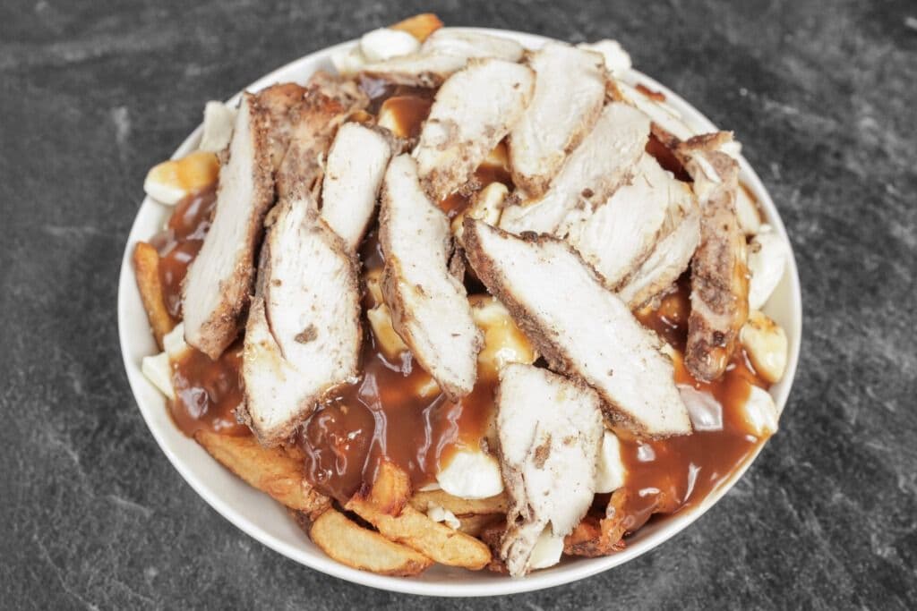 Poutine taouk (poulet)