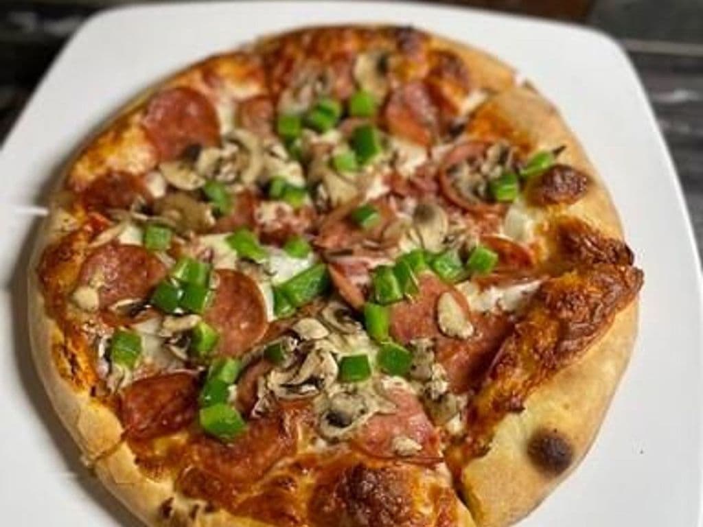 Regular Classic Pizza