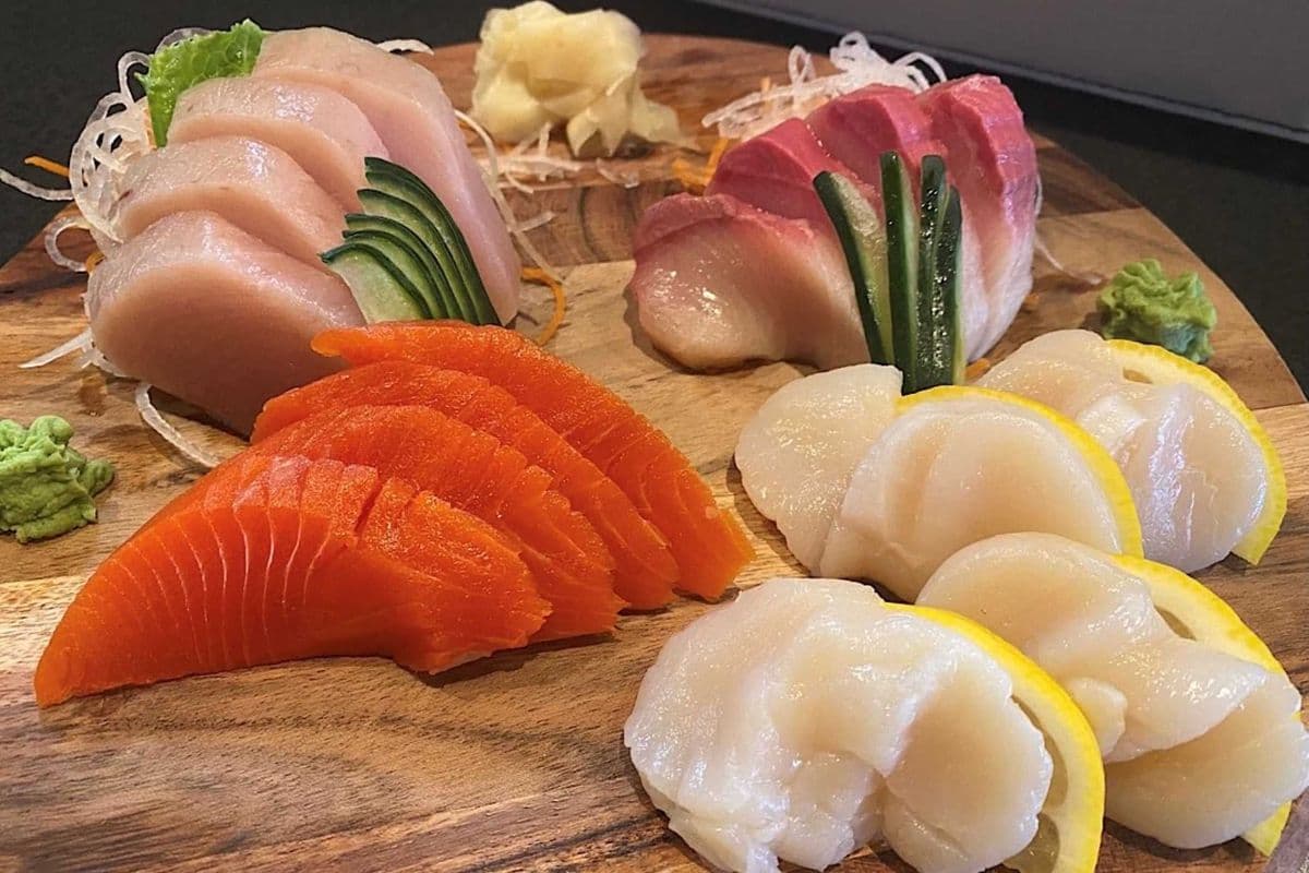Large Deluxe Sashimi