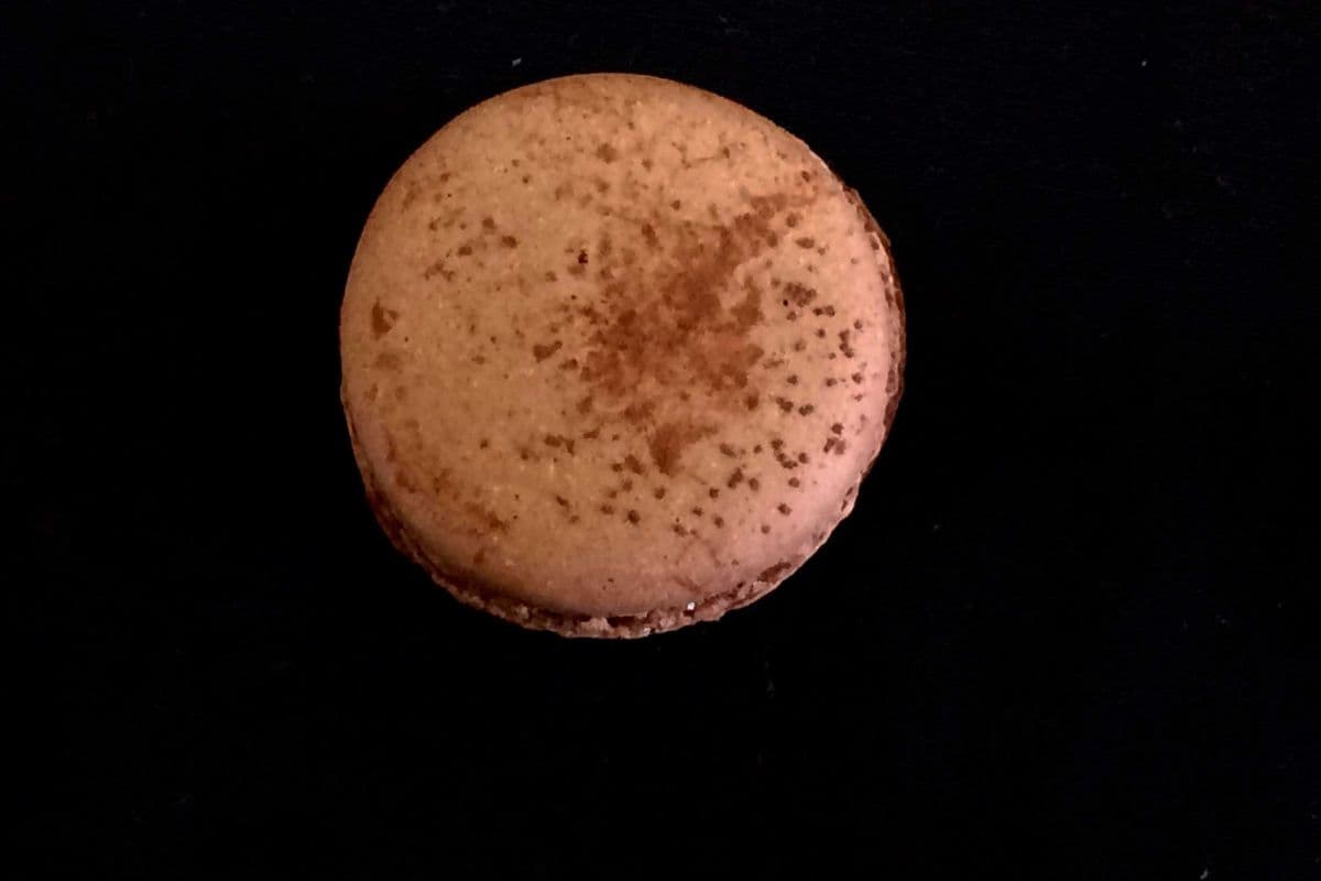 Chocolate Macaron