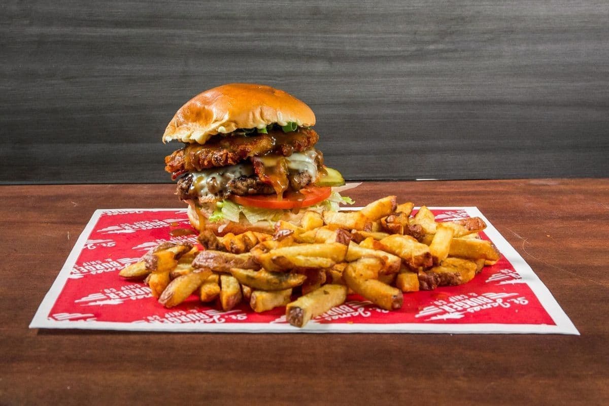 Royal Canadian Burger