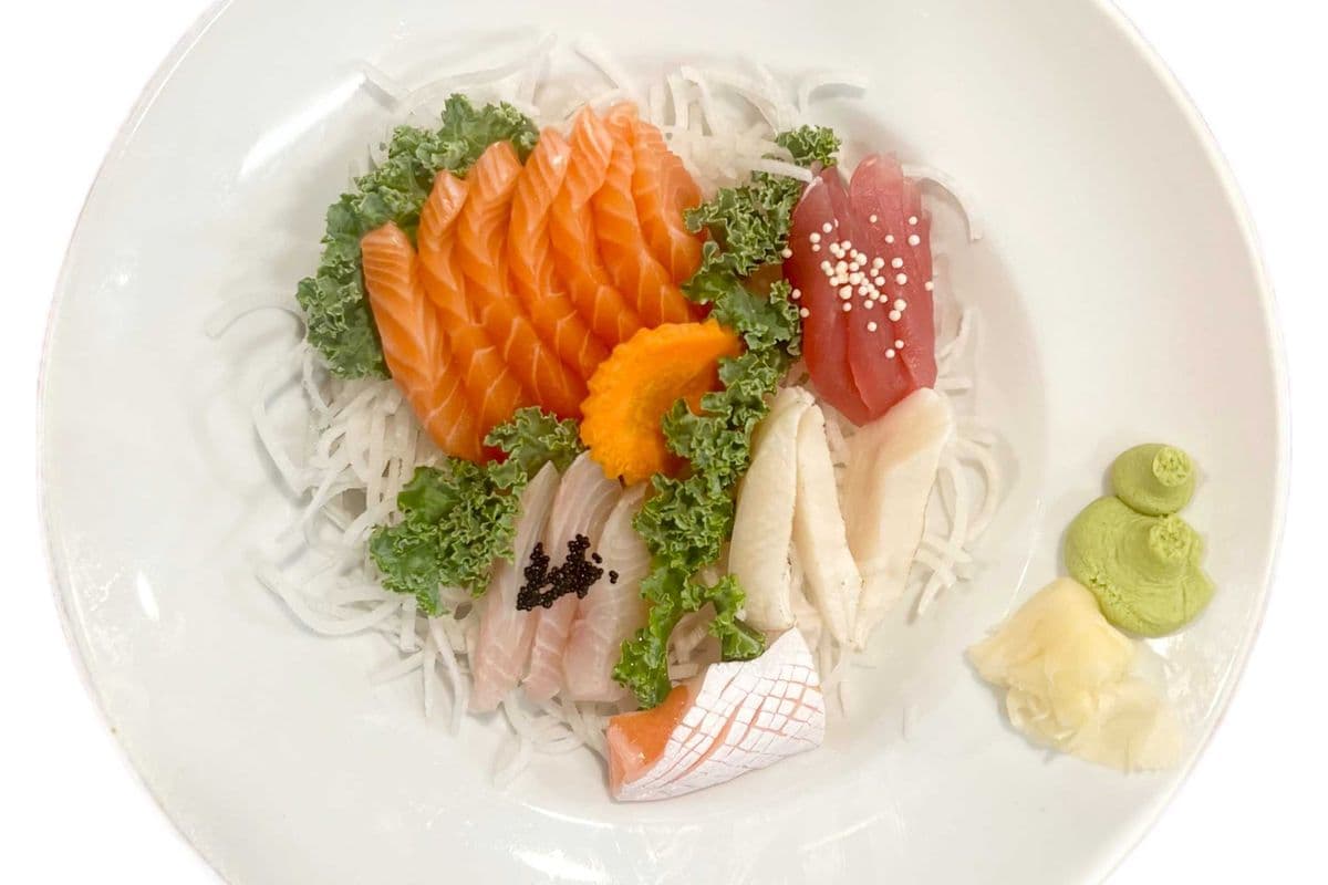 Sashimi Dinner A (16pcs)