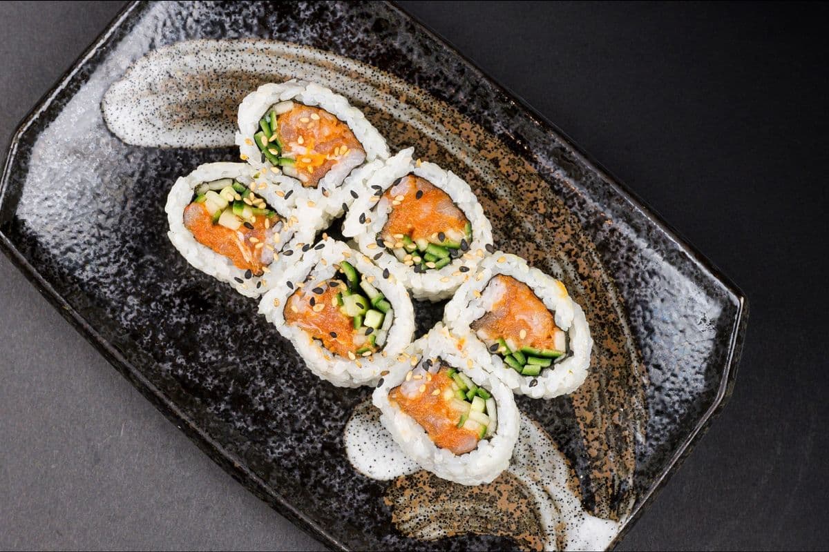 Spicy Tuna Roll (8 Pieces)
