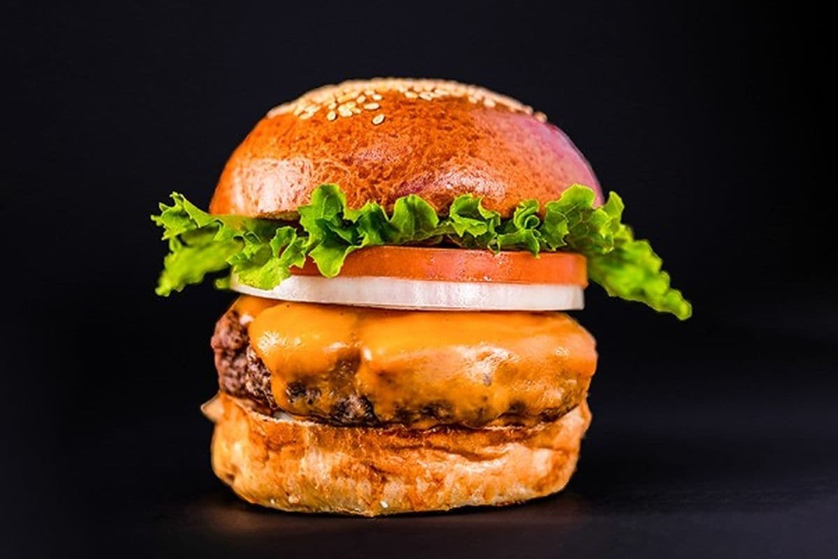 Cheeseburger (5 Oz)*