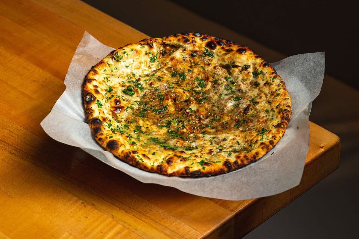 Cheese & Chilli Garlic Naan