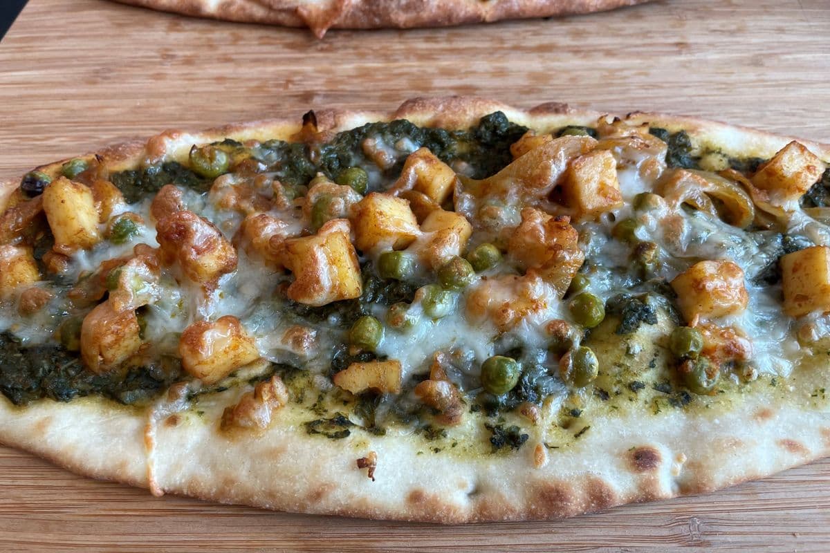 Saag Paneer Naanza