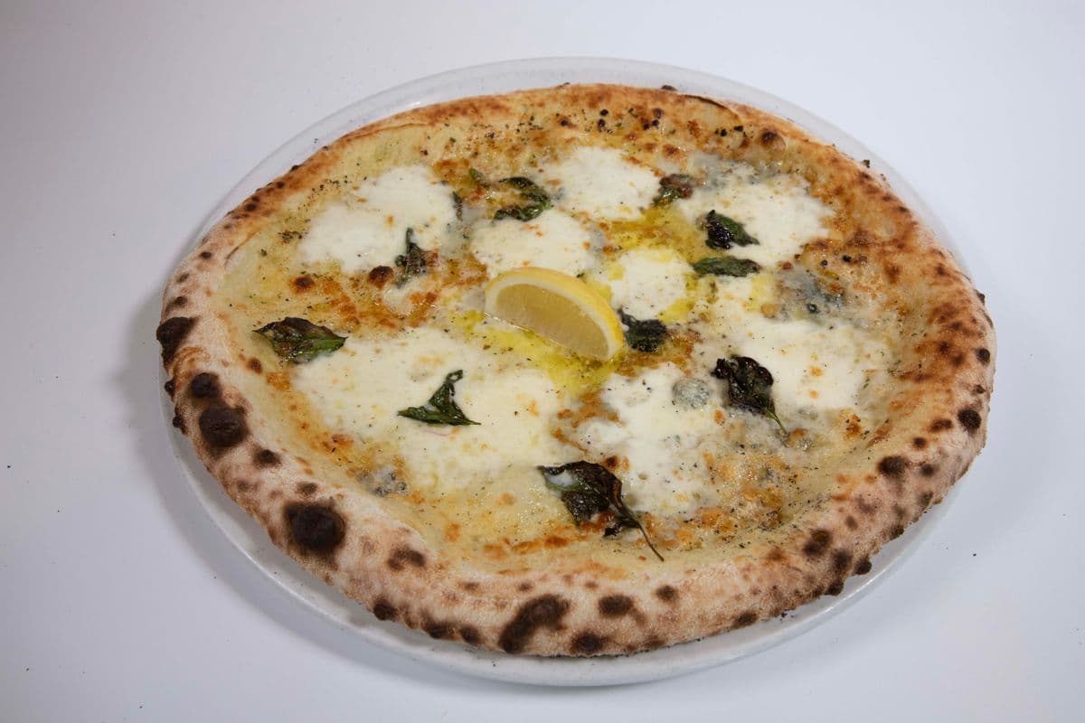 8" Small Quattro Formaggi Pizzetta Combo
