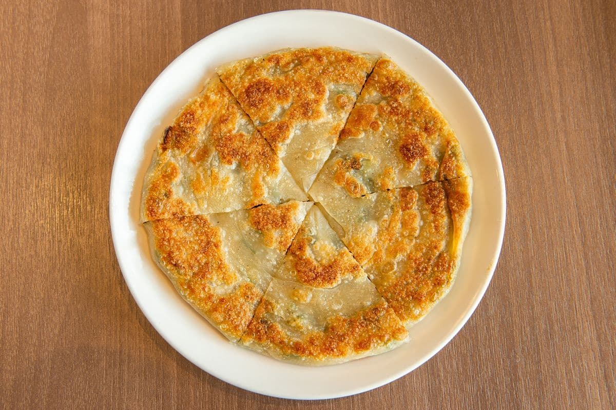 Pan-Fried Chinese Green Onion Pancake 蔥油餅