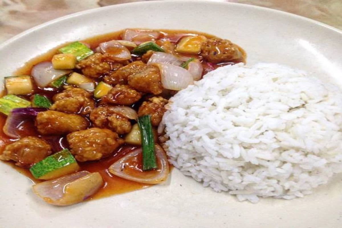 E15. Sweet and Sour Pork on Rice 咕噜肉饭