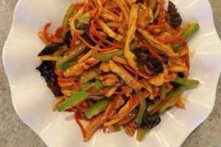 Spicy Shredded Pork鱼香肉丝（笋丝，木耳）