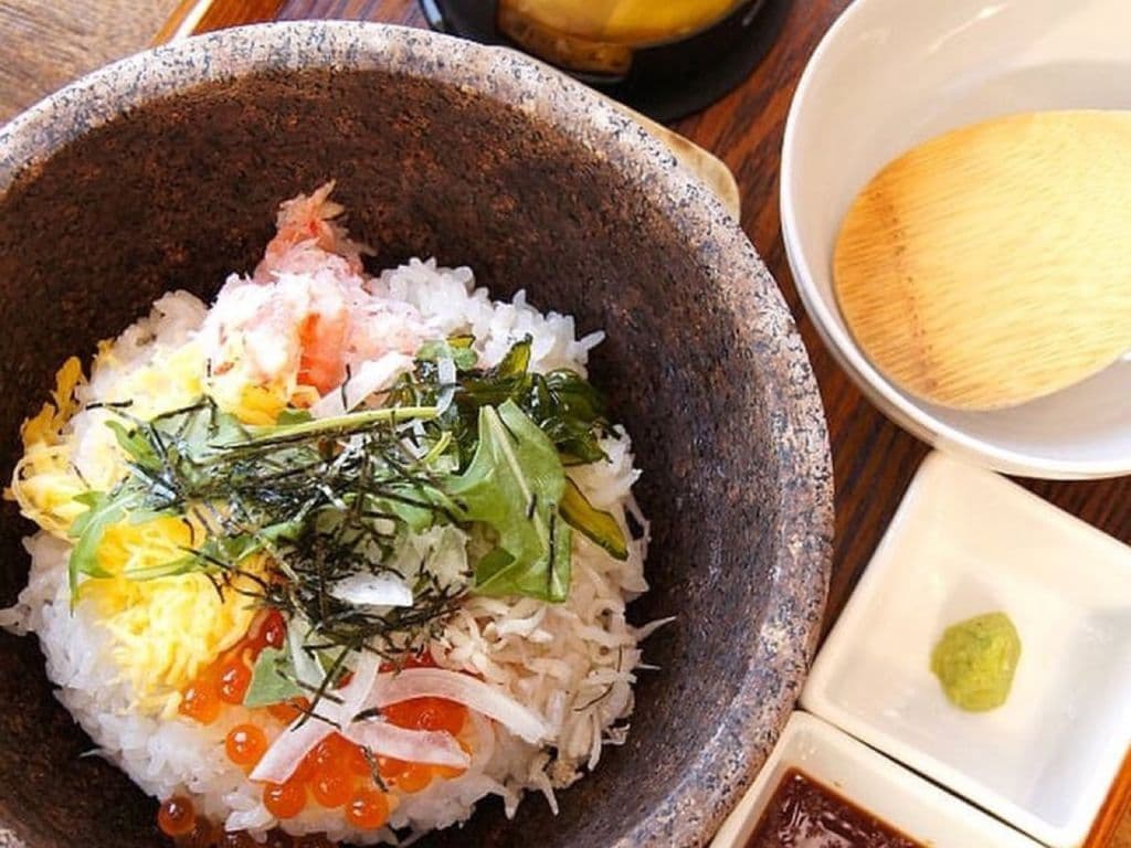 Real Crab And Ikura Hitsumabushi