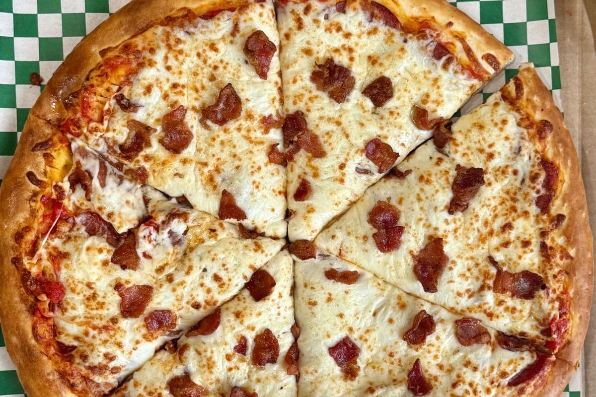 Pizza Québecoise
