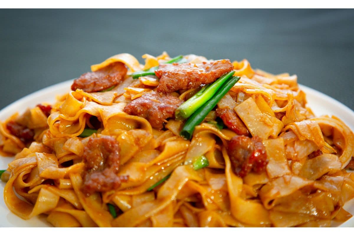 T7. Beef Flat Rice Noodles