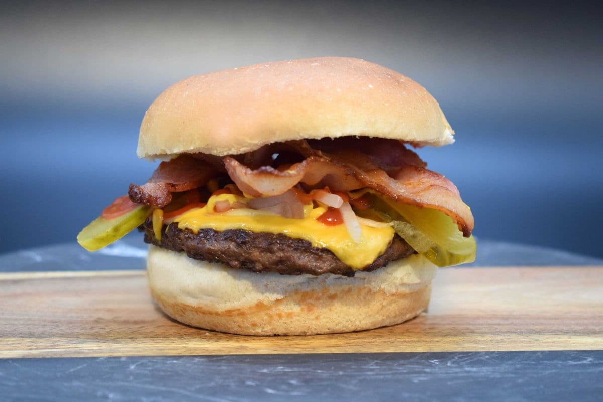 Lil Bacon Cheeseburger