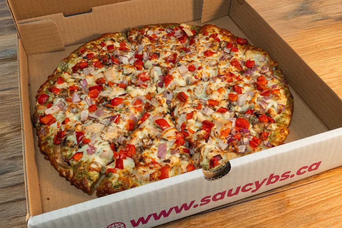 Medium Pesto Chicken Pizza