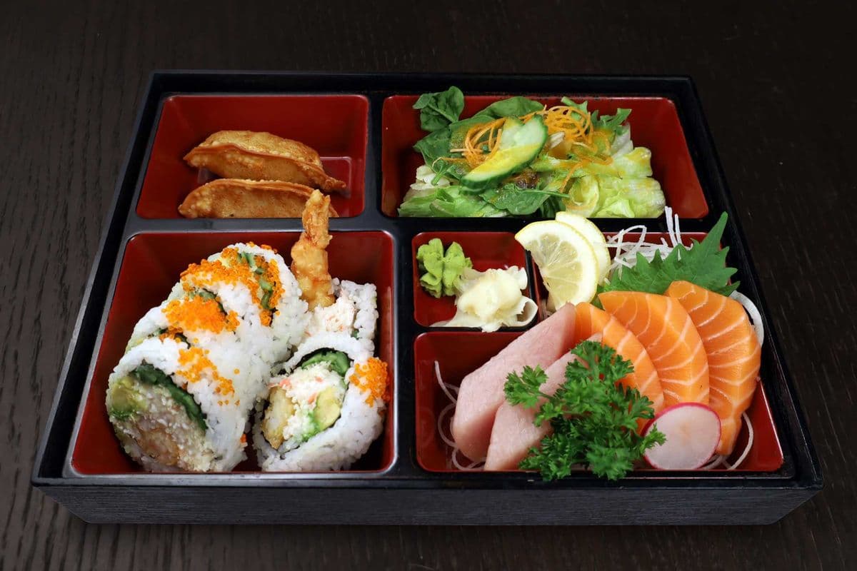 Sushi and Sashimi Bento B