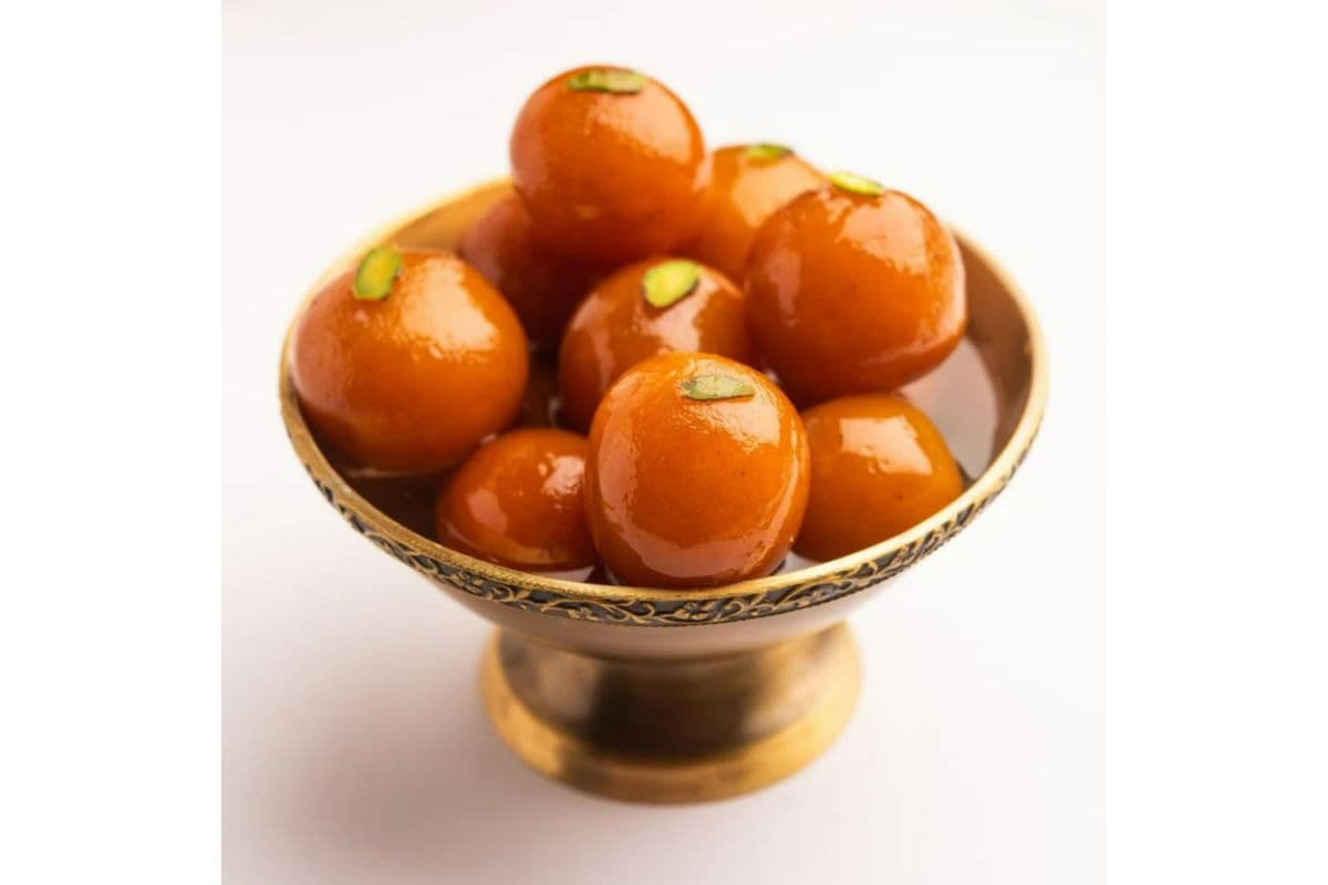 Gulab Jamun (6 pcs)