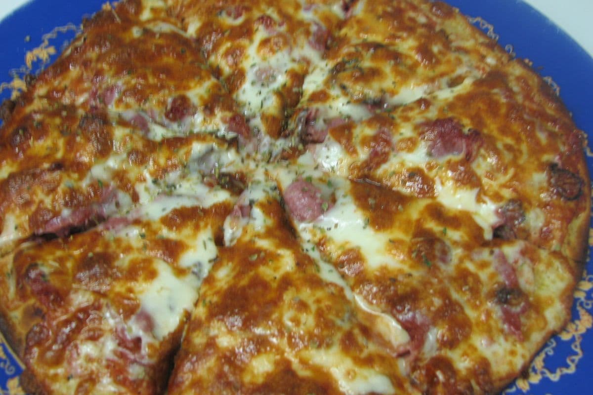 14" Pizza viande fumée / 14" Smoked Meat Pizza