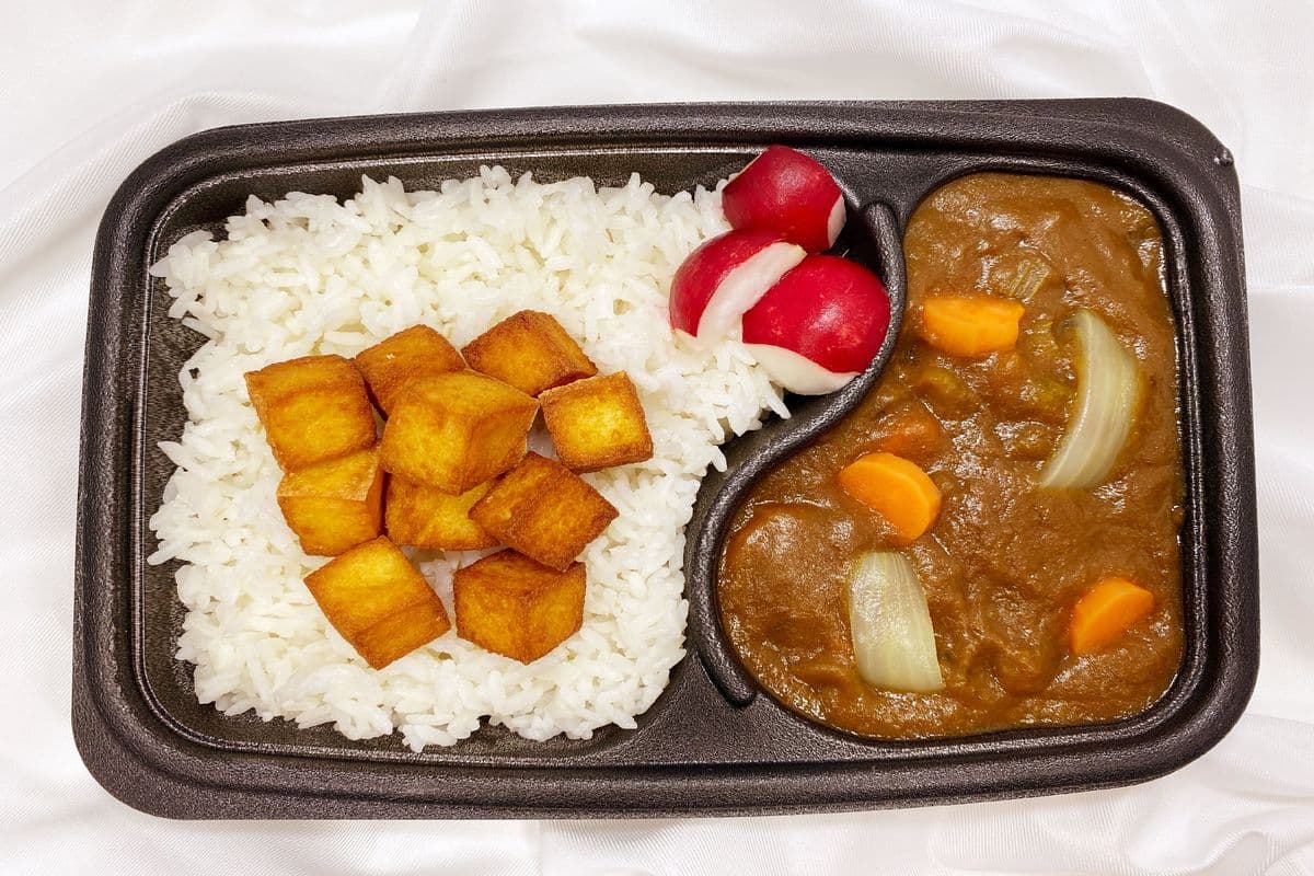 Curry tofu frit