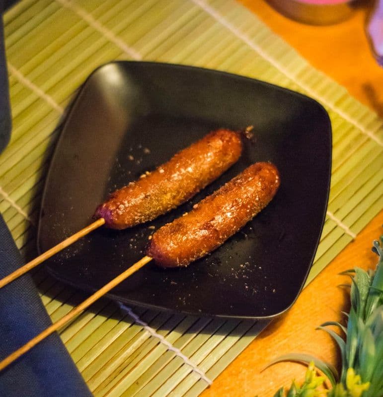 33. Sausage (3 skewers) 烤香肠