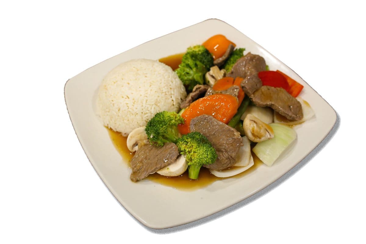 70. Sauteed Beef with Mixed Vegetables (Bo Xao Rau)