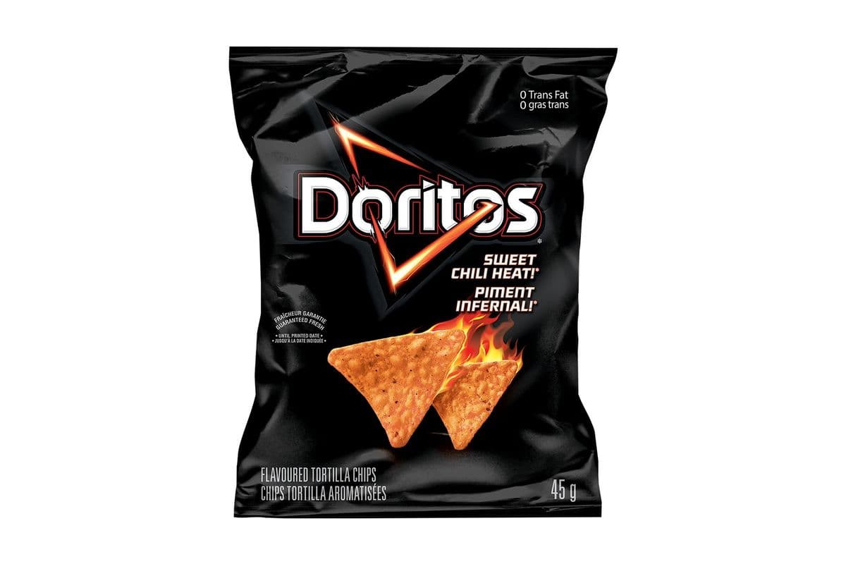 Doritos® Sweet Chili Heat!® Flavoured Tortilla Chips (Side)
