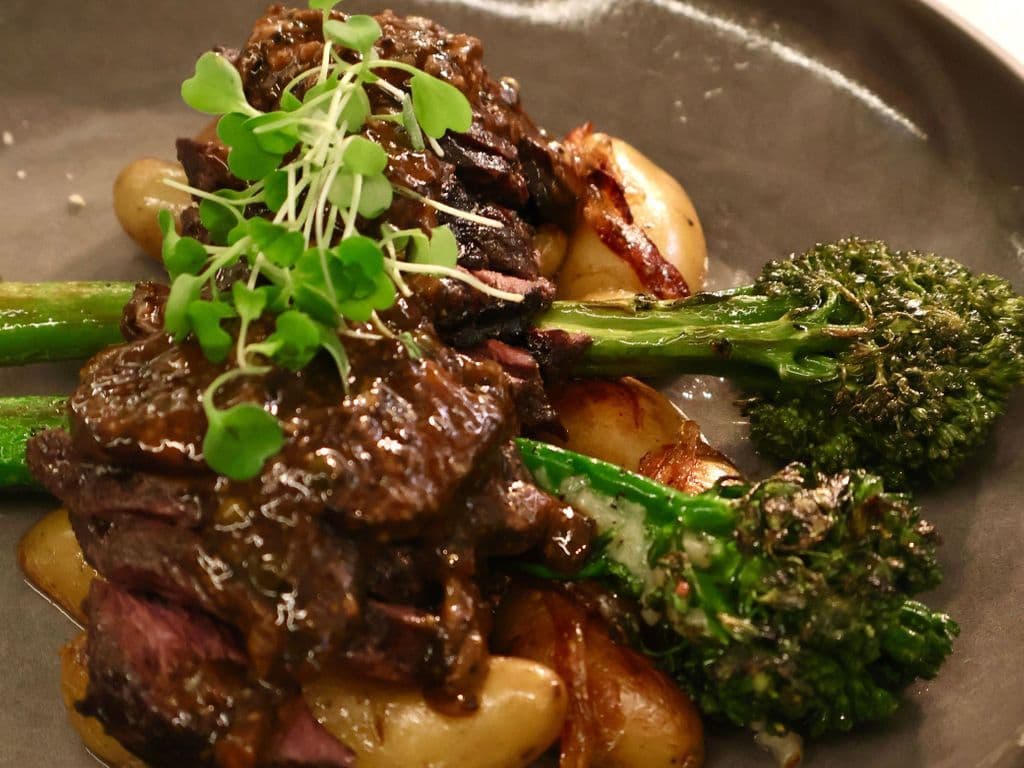 Hanger Steak 8oz