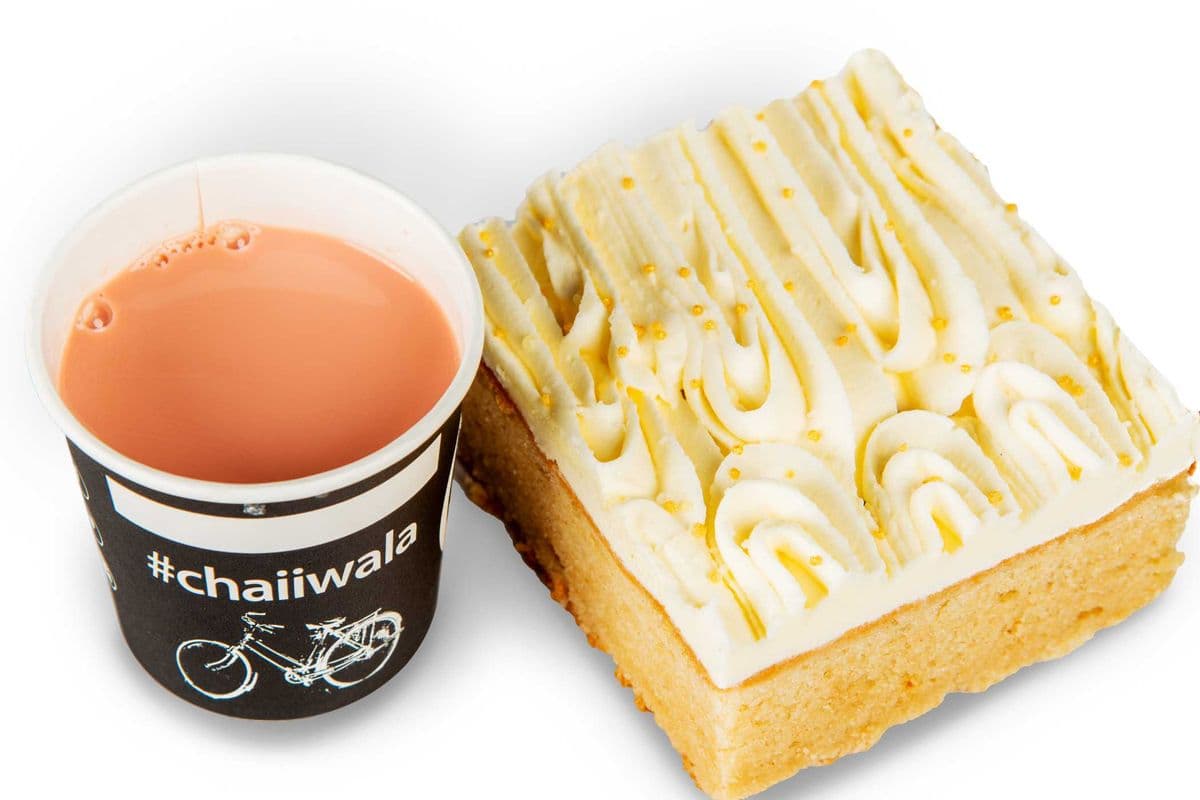 Pink Chaii Cake (1050 Cal)