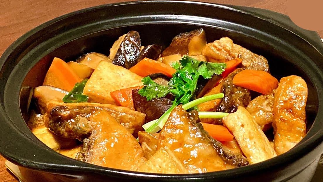 Braised Cod Fillet with Tofu Hot Pot / 斑腩豆腐煲