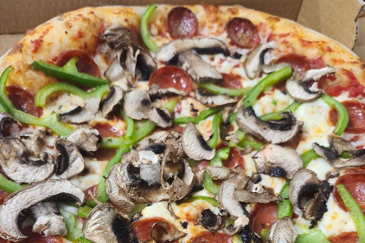 1. 14" Large Deluxe Pizza