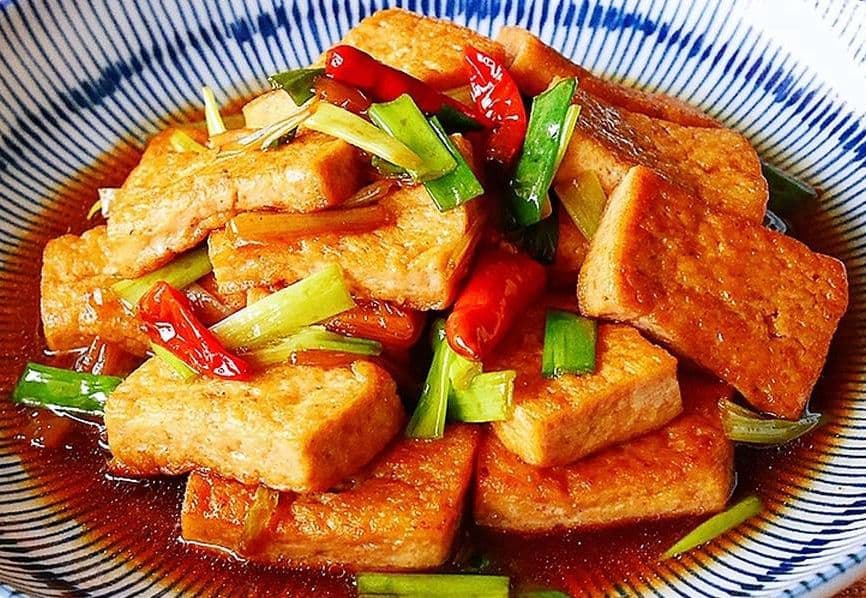 Braised Tofu in Brown Sauce / 紅燒豆腐