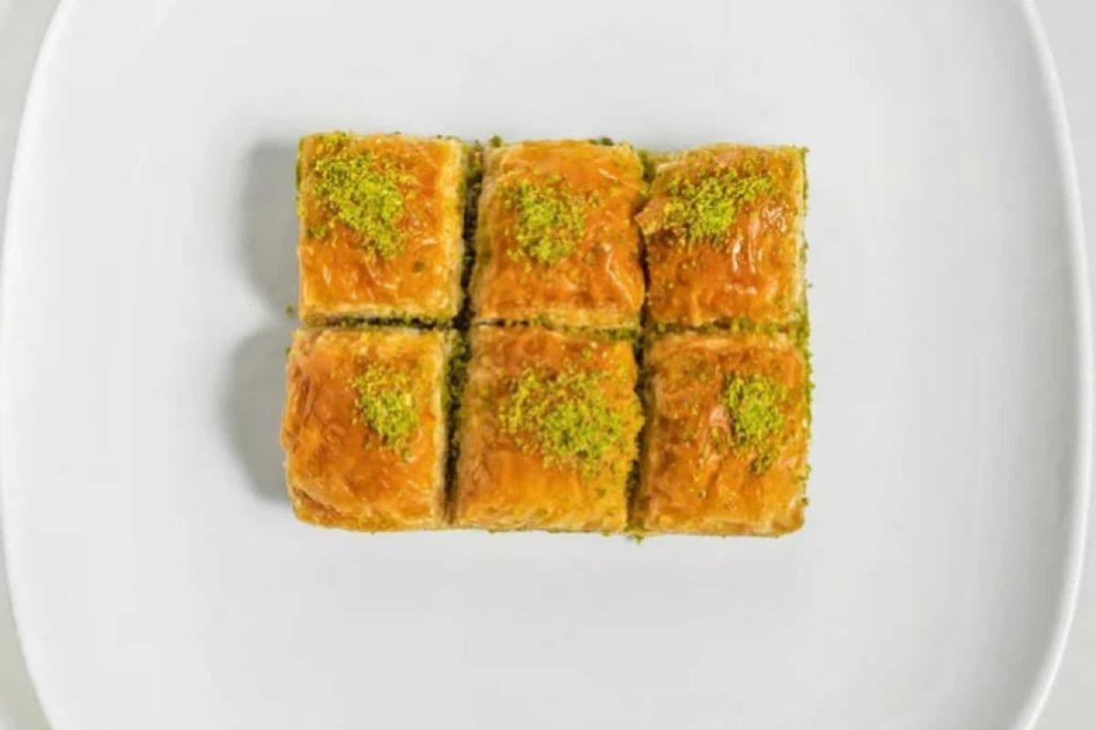 Turkish Fine Mix Baklava (10 pcs)