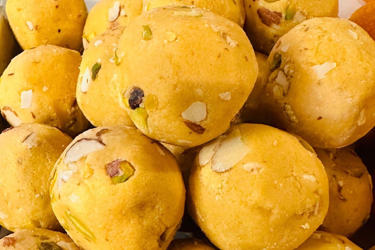 Besan Laddoo (1 Lb)