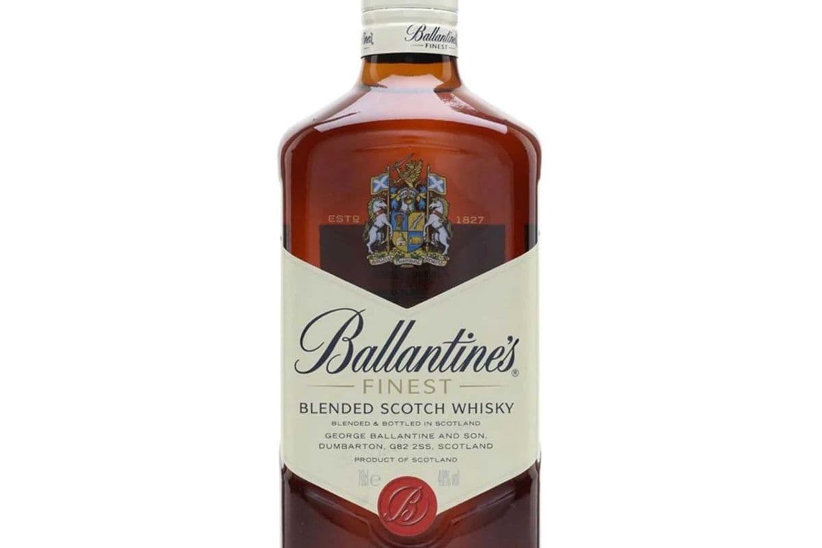 Ballantine's, 750ml whiskey (40% ABV) (1 x 750 ml)