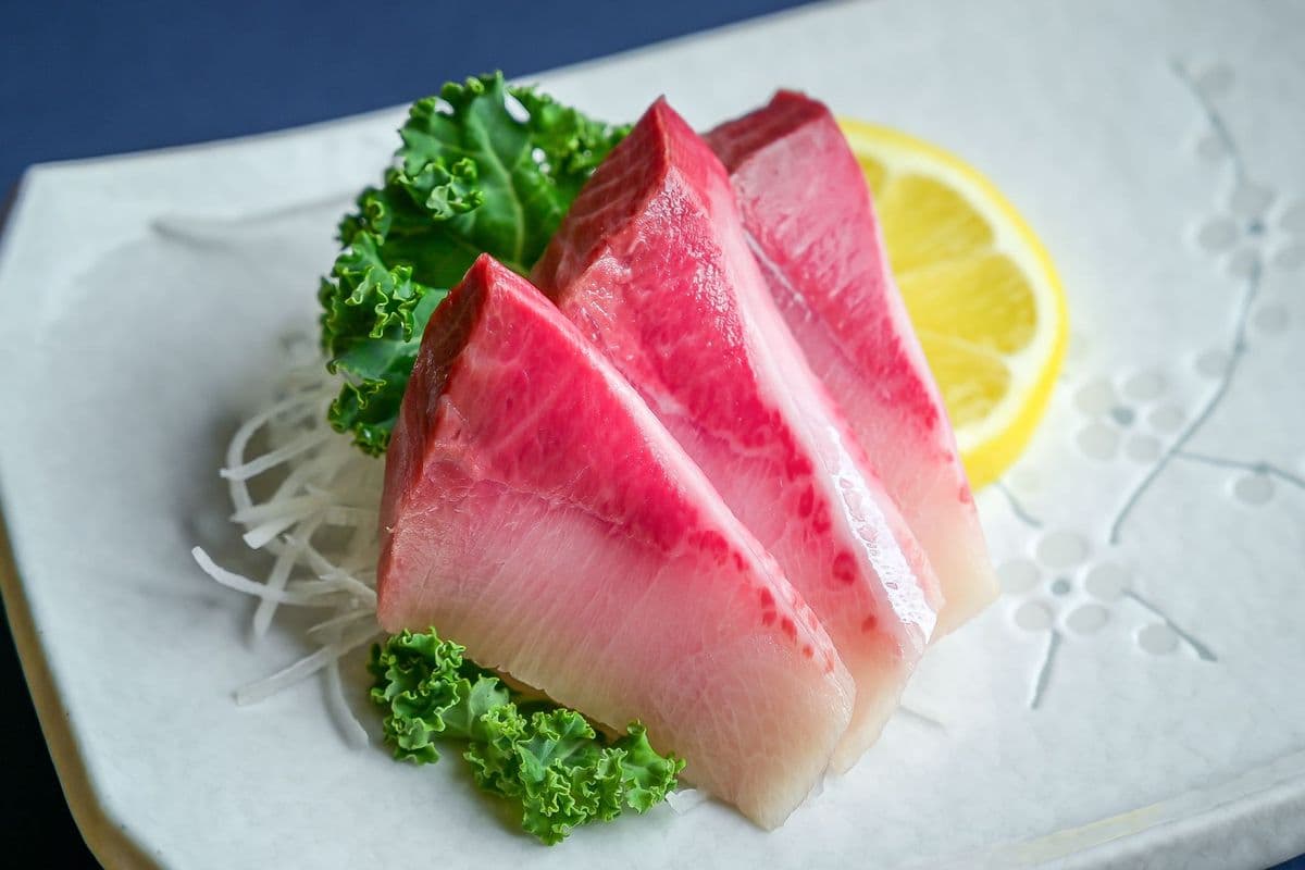 Hamachi Sashimi