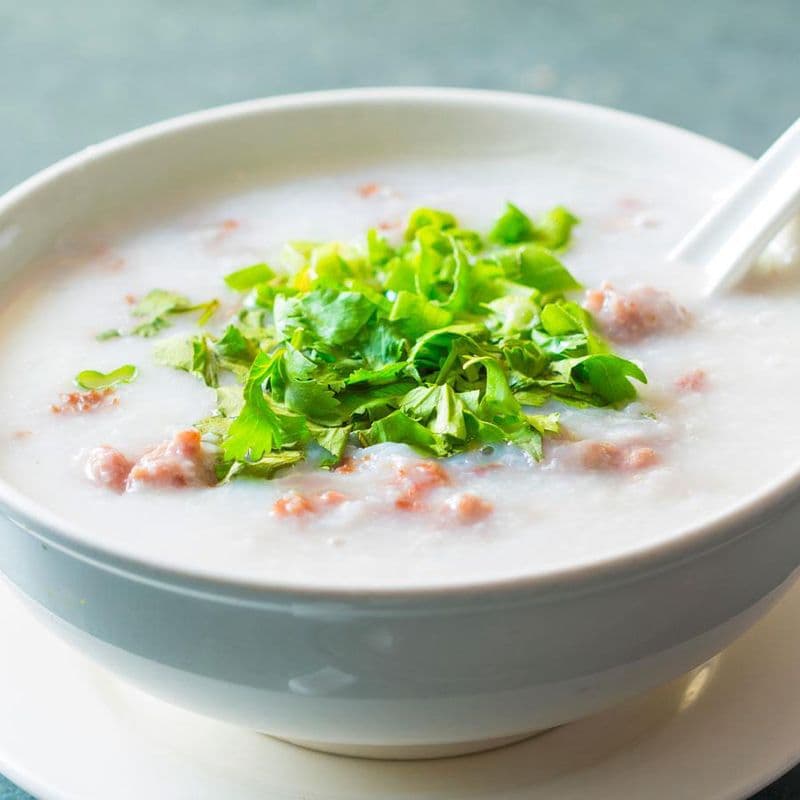 Congee with Minced Beef and Cilantro 香茜碎牛粥