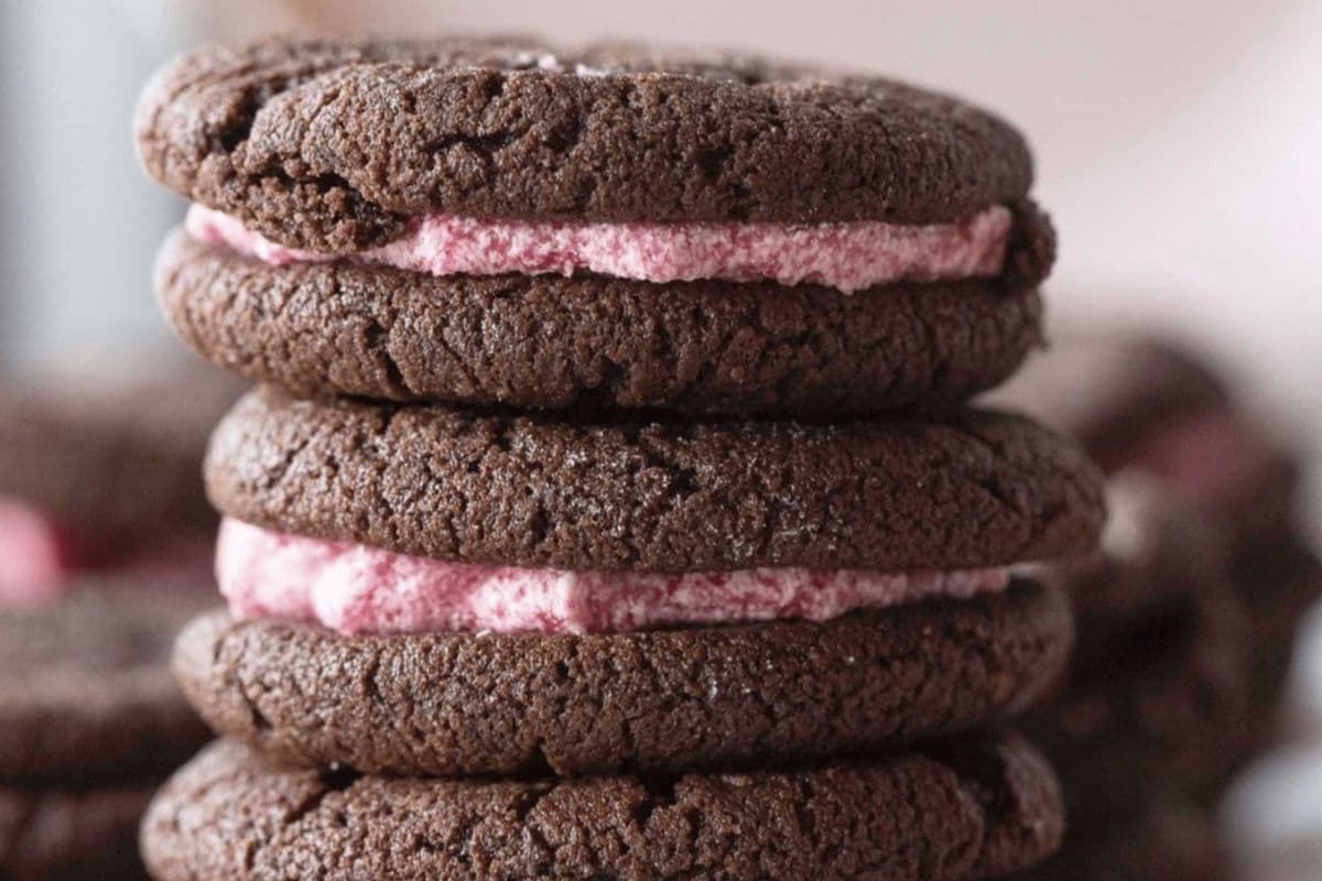 Large Raspberry Oreo Cookie