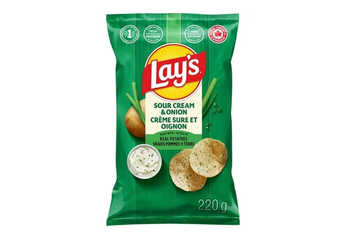 Lays Sour Cream n' Onion (235 g)