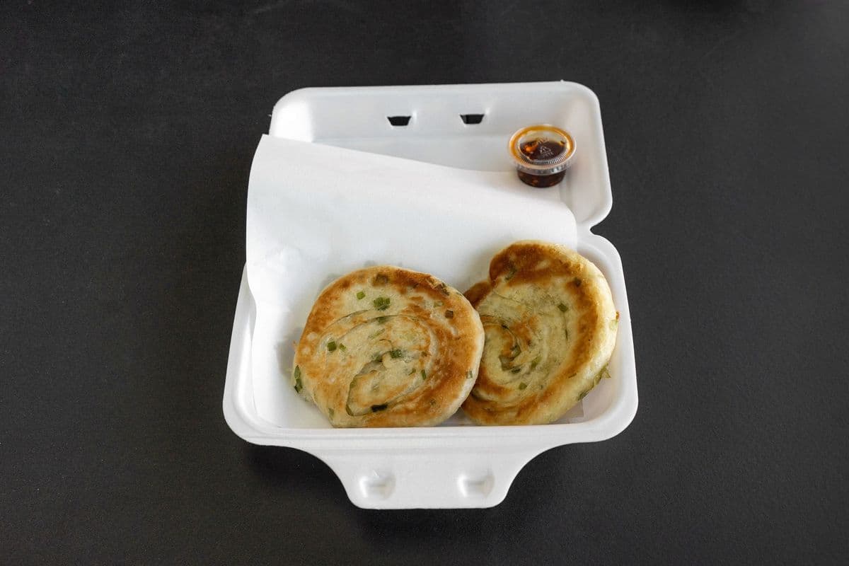 5. Stuffed Green Onion Cakes (2 pcs) 葱油饼